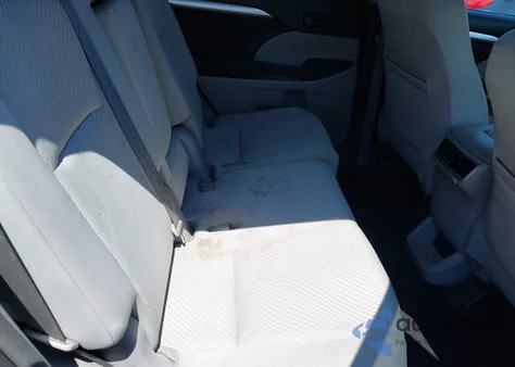 2014 Toyota Highlander Le V6 из США, поврежденный, VIN 5TDBKRFH6ES071003